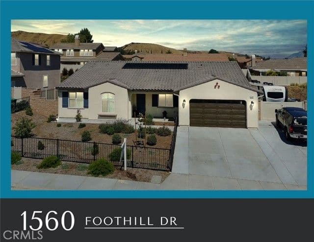 1560 Foothill Dr, Banning, Active - Home for Sale
