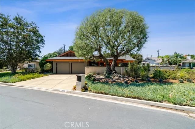 14291 Wisteria Ln, Tustin, Active - Home for Sale