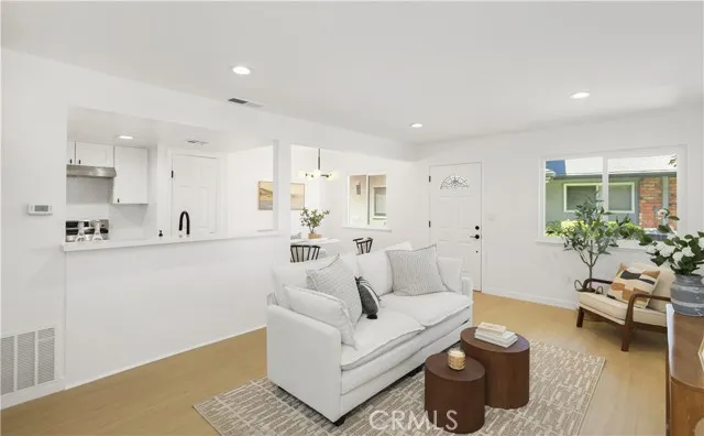 16635 Viewpoint, Huntington Beach, Active - Home for Sale
