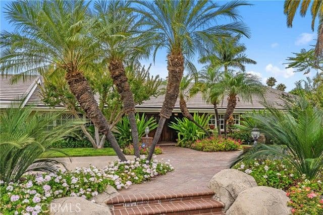 10371 Balliet Dr, Villa Park, Active - Home for Sale