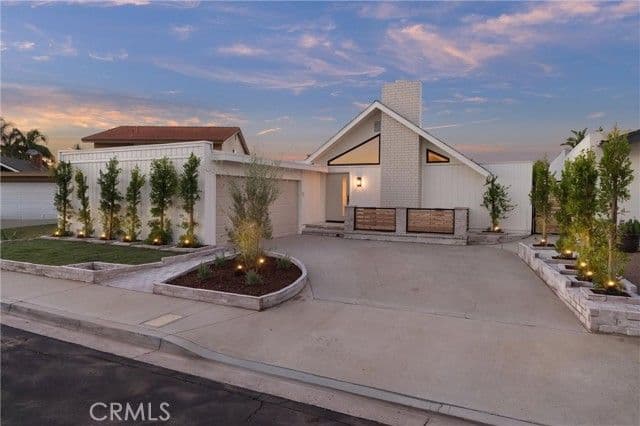 1788 Hawaii Circle, Costa Mesa, Active - Home for Sale
