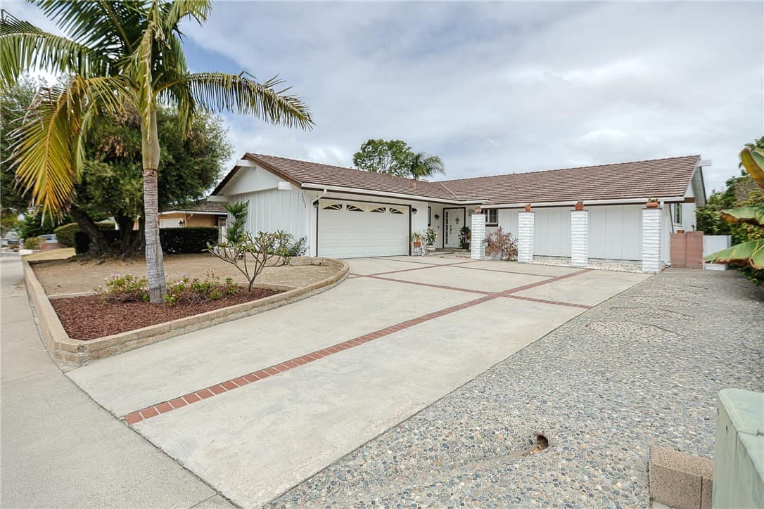 25532 Charlemagne, Laguna Hills, Active - Home for Sale