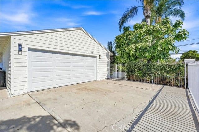 4318 W Mcfadden Ave, Santa Ana, Active - Home for Sale