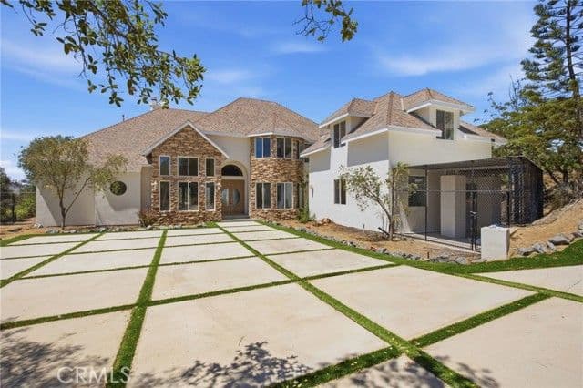 1094 Hillcrest View Ln, Fallbrook, Active - Home for Sale