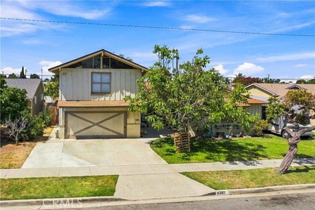 6222 Chickasaw Dr, Westminster, Active - Home for Sale