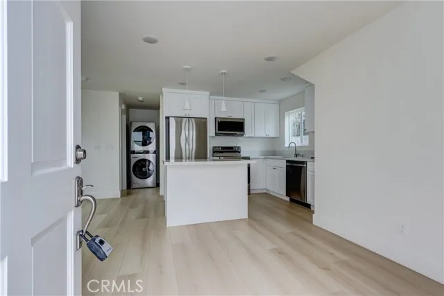 1050 S Plymouth, Los Angeles, Active - Home for Sale