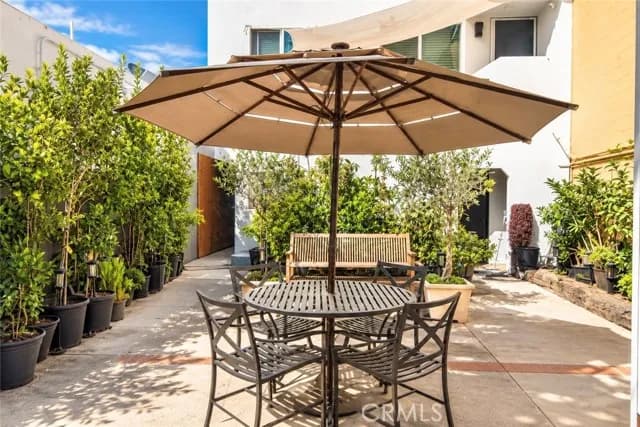 907 Electric, Seal Beach, Active - Home for Sale