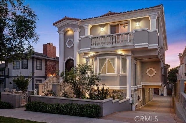 217 S Irena Ave, Redondo Beach, Active - Home for Sale