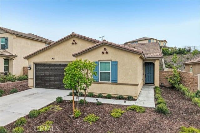 41018 Chambord, Lake Elsinore, Active - Home for Sale