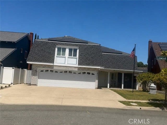2333 N Linwood, Santa Ana, Active - Home for Sale