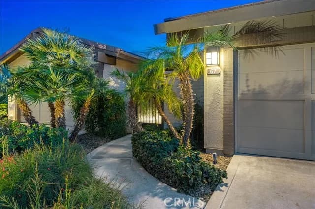 67 Laredo Ln, Palm Desert, Active - Home for Sale