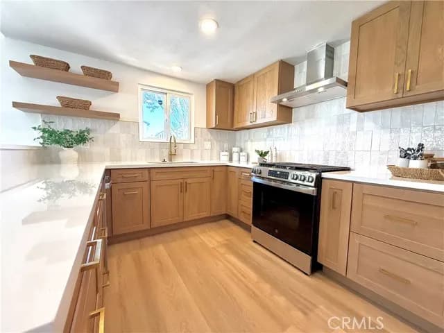 2707 Vanderbilt Ln, Redondo Beach, Active - Home for Sale