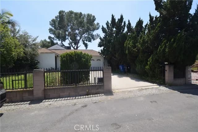 9930 Saticoy St, Burbank, Active - Home for Sale
