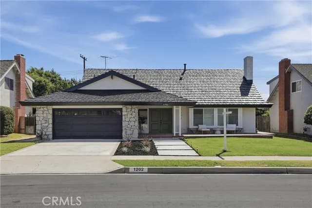 1202 Limerick, Placentia, Active - Home for Sale
