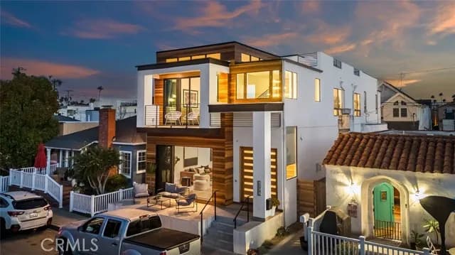 5776 Campo Walk, Long Beach, Active - Home for Sale