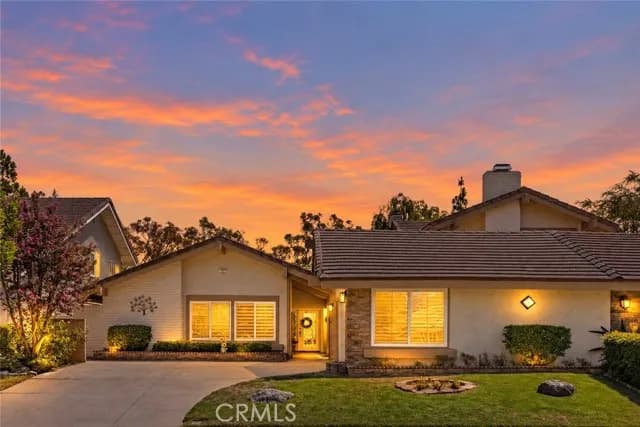 7920 E Horseshoe Trail, Orange, Active - Home for Sale
