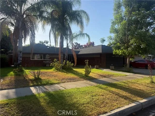 225 N Malena Dr, Orange, Active - Home for Sale