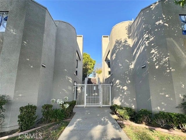 12476 Montecito Rd, Seal Beach, Active - Home for Sale