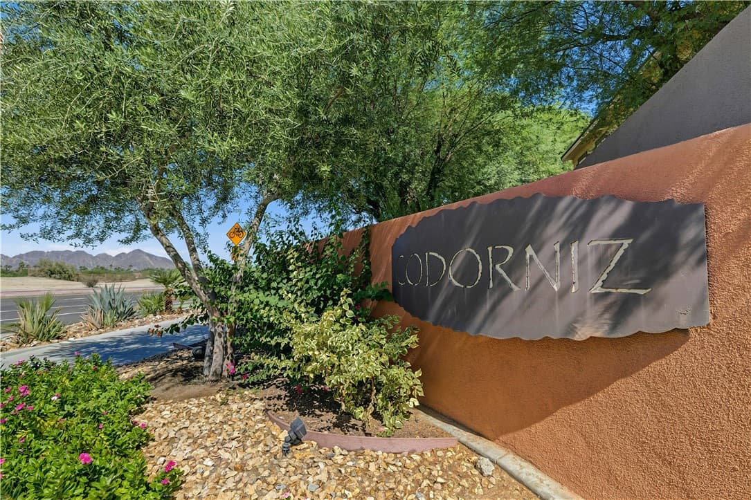 52169 Rosewood Ln, La Quinta, Active - Home for Sale