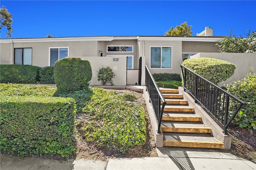 2956 Haddonfield, Fullerton, Active - Home for Sale
