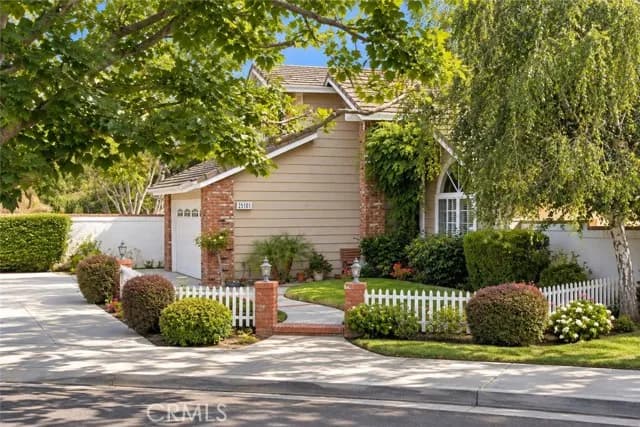 25101 Danalaurel, Dana Point, Active - Home for Sale