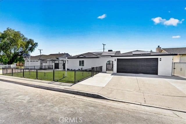 11131 Ticonderoga Dr, Los Alamitos, Active - Home for Sale