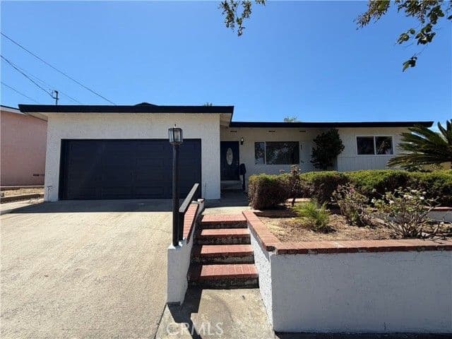 2204 Calle Tortuosa, San Diego, Active - Home for Sale