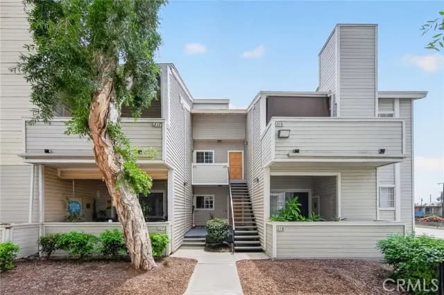 777 S Citrus, Azusa, Active - Home for Sale
