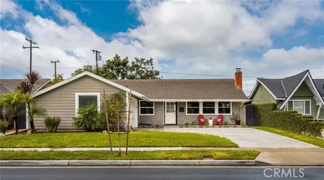 17751 Lewis, Huntington Beach, Active - Home for Sale