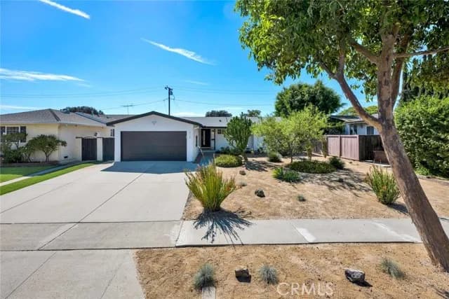 325 N Russell Ave, Fullerton, Active - Home for Sale