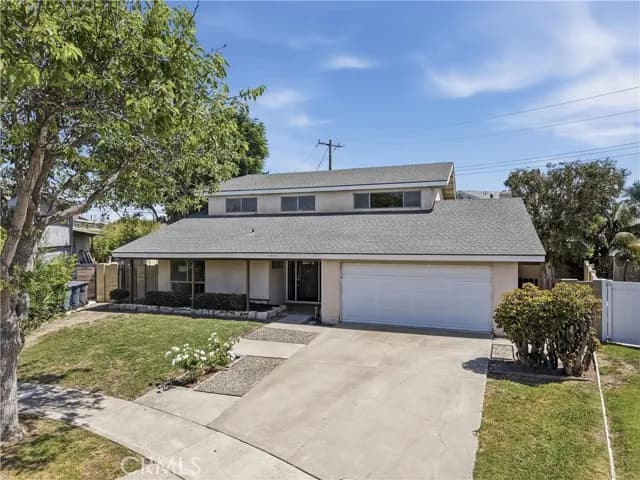 17372 Mira Loma Circle, Huntington Beach, Active - Home for Sale