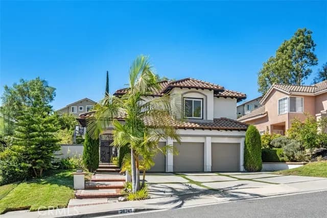 26741 Bridlewood Dr, Laguna Hills, Active - Home for Sale