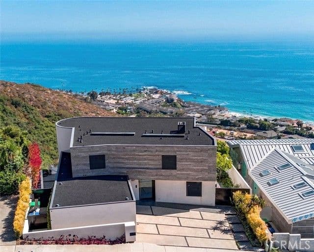627 Nyes, Laguna Beach, Active - Home for Sale