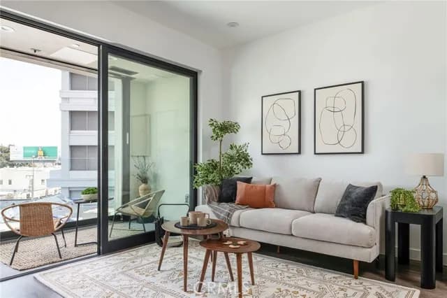 118 Astronaut Ellison S Onizuka St, Los Angeles, Active - Home for Sale