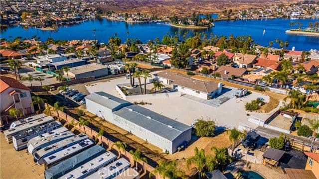 22475 Loch Lomond Dr, Canyon Lake, Active - Home for Sale