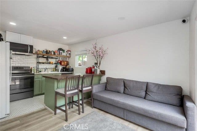1434 Hilltop Dr, Chula Vista, Active - Home for Sale
