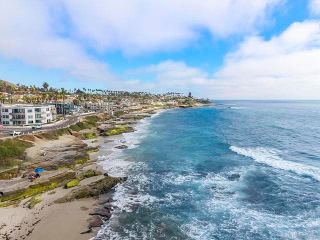 404 Bonair St, La Jolla, Active - Home for Sale