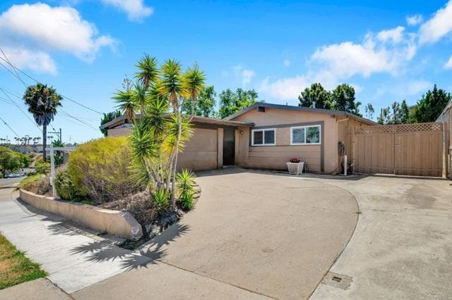 4560 Derrick Dr, San Diego, Active - Home for Sale