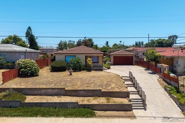3040 E 18th St, National City, Active - Home for Sale