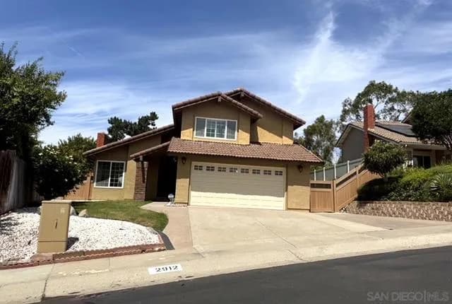2912 Shady Pine St, Spring Valley, Active - Home for Sale