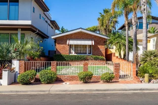 882 Archer St, San Diego, Active - Home for Sale