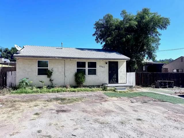 8307 Broadway Ln, Lemon Grove, Active - Home for Sale