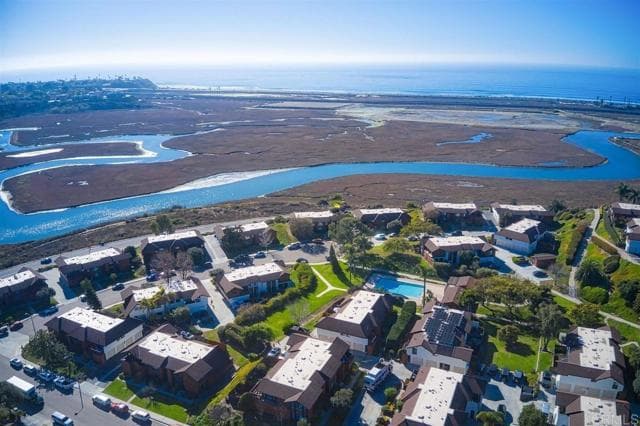 2556 Ocean Cove Dr, Encinitas, Active - Home for Sale