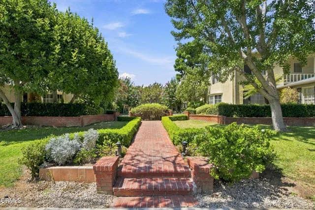 433 S Madison Ave, Pasadena, Active - Home for Sale