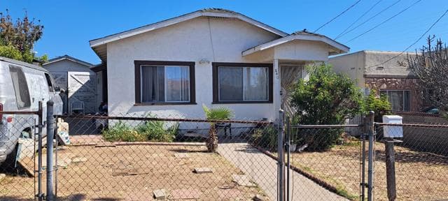 840 E 16th St, National City, Active - Home for Sale