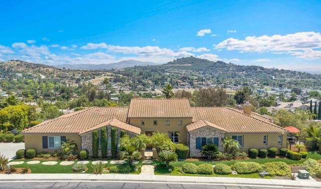 2855 Windstone Glen, Escondido, Active - Home for Sale
