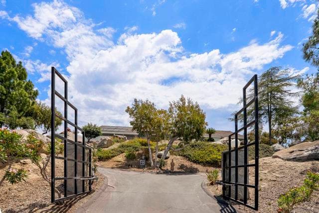 28455 Meadow Mesa, Escondido, Active - Home for Sale