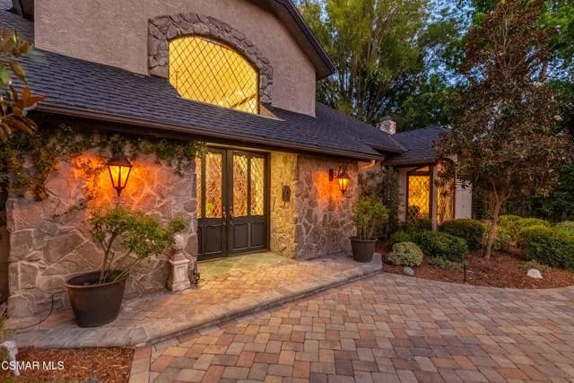 5676 Colodny Dr, Agoura Hills, Active - Home for Sale