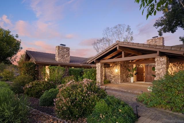 15943 Ranch Hollow Rd, Poway, Active - Home for Sale