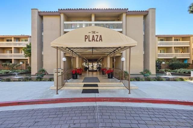 1775 Diamond St, San Diego, Active - Home for Sale